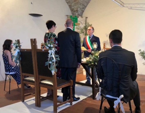 Our civil ceremony was conducted by Mayor Lorenzo Grilli. Happily, in 2023, Mayor Grilli is enjoying his eighth year in the role.