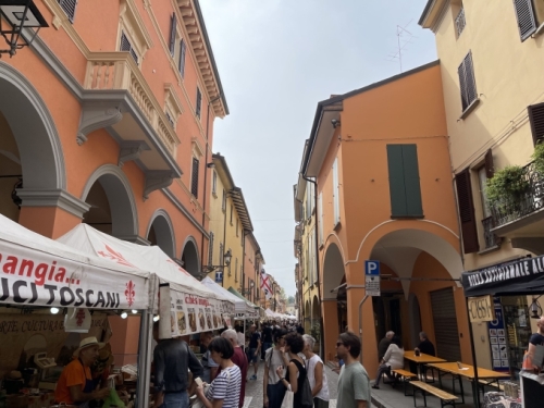 And it's a big deal. Each year, there's a competition to find the 'Best Honey of Italy'. 