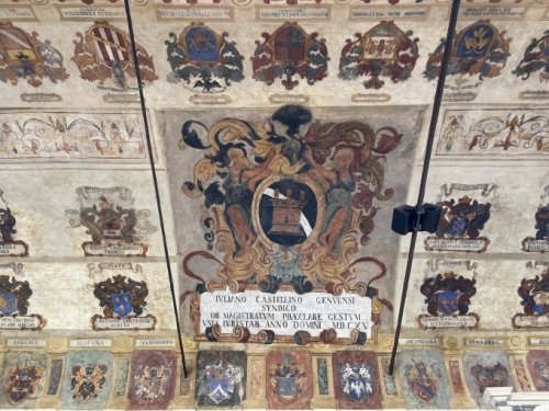 The university boasts many famous alumni, including English physician William Harvey who, in 1628, described the circulation of blood. 