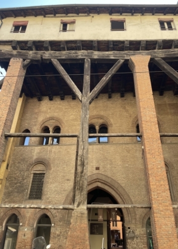 The first porticoes were built here a thousand years ago. 