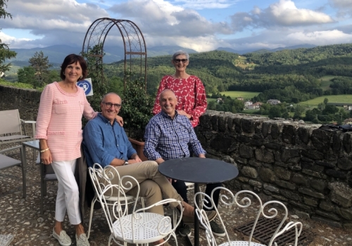 With Rita and Elio, limbering up for dinner.