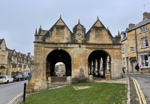 The name Chipping Campden comes from the old English word 'ceping', meaning 'market'. 