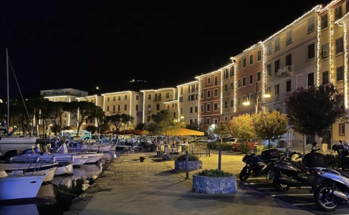 And home to Fezzano for gelato and a final passeggiata along the waterfront.