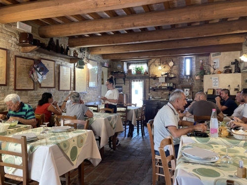 When we visited this time, we were so happy to find the ladies still there ... and so delighted that they remembered us - and our friends!