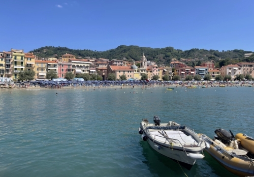 San Terenzo - the final stop on our cruise around the bay. 