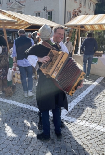 And music and dancing! This fun man asked me to ‘help’ him. ‘Just wear this like a backpack,’ he said. I did. And fun ensued.
