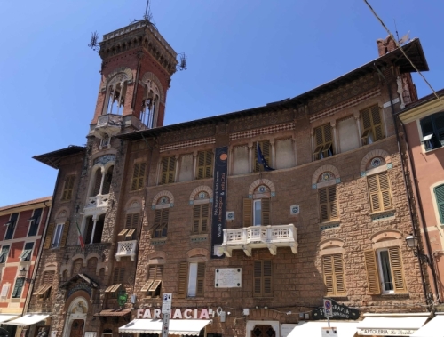 We’d passed through Sestri Levante numerous times before but, on this day, it was our destination.