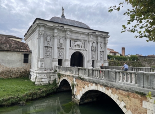 And with several of the old city gates still in use as well, it all makes for a delightful introduction to the town.