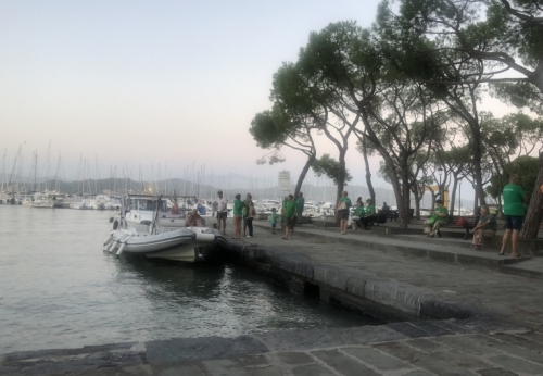 After the initial excitement of the victory, people began to gather to await the return of the gozzi.