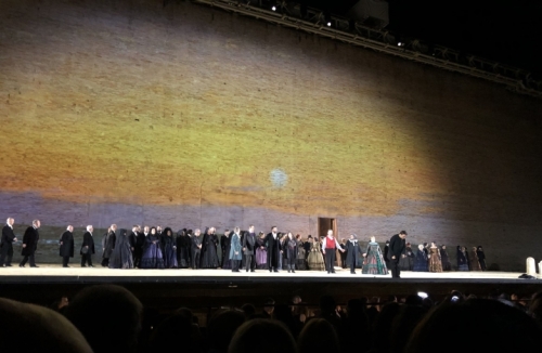 It was an excellent production with some wonderful performances - though it did seem slightly odd to be watching men in kilts on a stage in rural Italy (the opera is based on a novel by the Scottish writer Walter Scott). :)