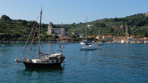 The villages are connected by a regular bus service and, in summer, by a local ferry 