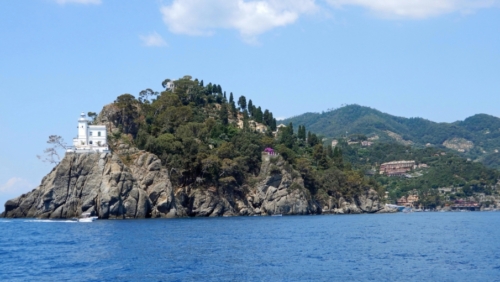 But enough day-dreaming - it was back onto the crowded local ferry for us