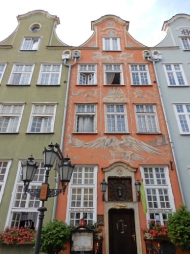 During the golden age, the Dutch had flooded into the city in huge numbers; Gdansk was a wealthy trading port and the Dutch were skilled traders