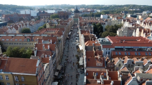 This is the 'Long Market', the wide pedestrian street that stretches from the old city gate down to the river; for centuries the Long Market has been the commercial market place 