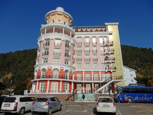 It reminded us of those old photographs of Surfers Paradise in the 60s