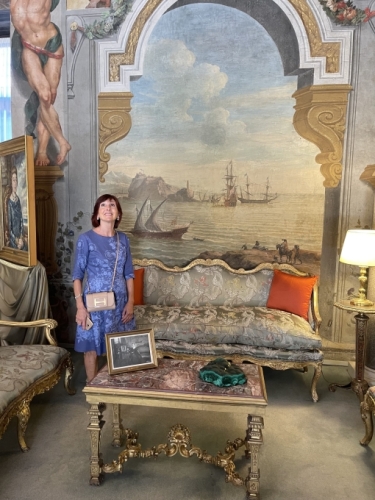 He is a lovely man who insists that there be only 'live' guides in the Palace (as opposed to audio guides), so he employs Fine Arts graduates whose job it is speak to visitors about the magnificent collection. The Prince considers visitors to be his guests - and you wouldn't greet guests with some kind of technological device, would you?