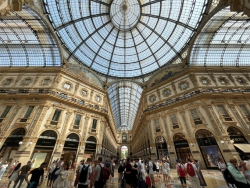 We hit the highlights first - the famous Milanese landmarks.