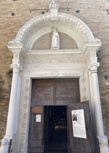 In 1290, it proclaimed itself an independent republic.