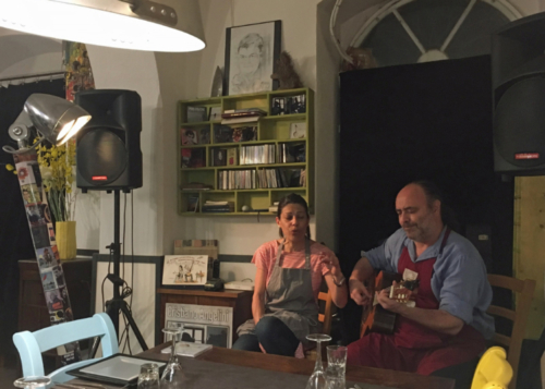 And later be entertained by the restaurateurs