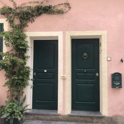 But it's a lovely walk and, as we keep telling each other, excellent exercise to burn off all that gelato!