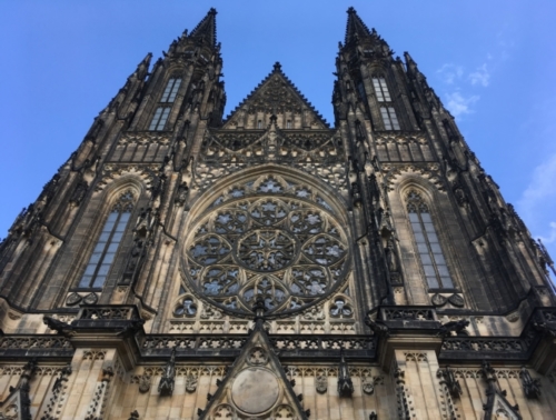 After our wander along the Right Bank of the river, we ended up at Prague Castle
