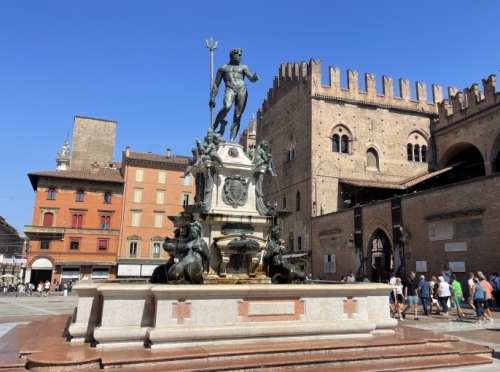 Tucked into one corner of the piazza is the city's most famous fountain - Fontana del Nettuno.