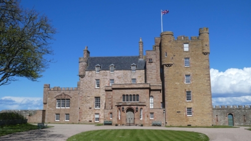 The Castle of Mey had been privately owned by the Queen Mother; quite unexpectedly we really enjoyed a tour here (especially the bit about the footman arriving with the corgies' dinner tray every afternoon at precisely 4 o'clock)