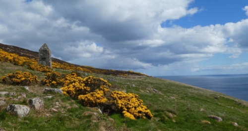 At one time 80 people lived at Badbea; the last inhabitant left in 1911, the same year the memorial was erected by a man who'd lived here as a child