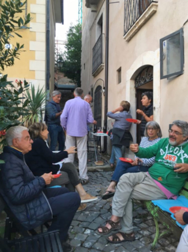 And on another evening, apericena at Franco's cousin's home in Fontecchio (the houses are small so gatherings are often held in the street)