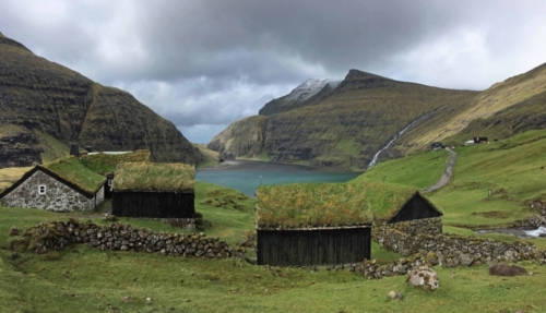 Farm just outside the remote village of Saksun